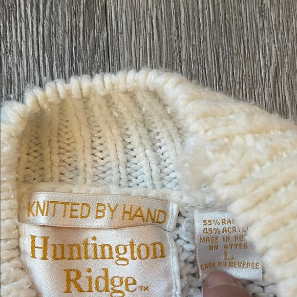 Huntington ridge vintage Floral Patterned Sweater - Cream and Pink size large - Picture 3 of 6